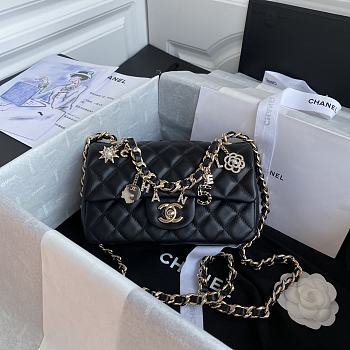 Chanel Flap bag in black AS2326 20cm