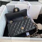 Chanel Flap bag in black AS2326 20cm - 4