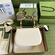 Gucci Small top handle bag with Bamboo white leather 675797 21cm - 2