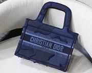 Dior Mini book tote blue dior oblique embroidery M1286 23cm - 1