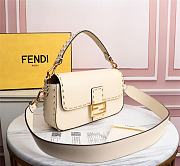 Fendi Baguette white leather bag Size 27x15x6 cm - 4