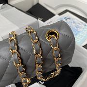 Chanel Small Flap Bag Grey Lambskin Gold Metal 20cm - 4