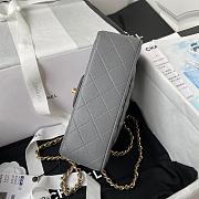 Chanel Small Flap Bag Grey Lambskin Gold Metal 20cm - 5