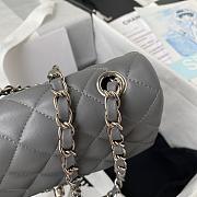 Chanel Small Flap Bag Grey Lambskin Silver Metal 20cm - 3