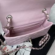 Chanel Small Flap Bag Light Pink Lambskin Silver Metal 20cm - 2