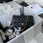 Chanel small Flap bag grained calfskin with gold-metal/black 20cm - 1