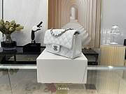 Chanel Small Flap Bag White Lambskin Silver Metal 20cm - 6