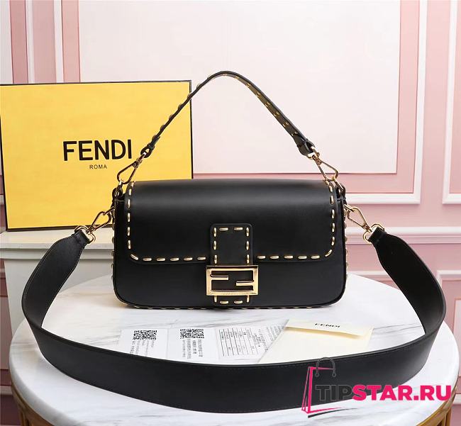 Fendi Baguette black leather bag 28cm - 1