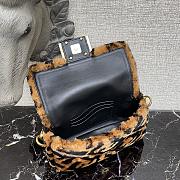 Fendi mini Baguette brown sheepskin bag 8BS017A8HPF180S 18*4*11cm - 2