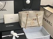 Chanel large Shopping bag white lambskin 33cm - 1
