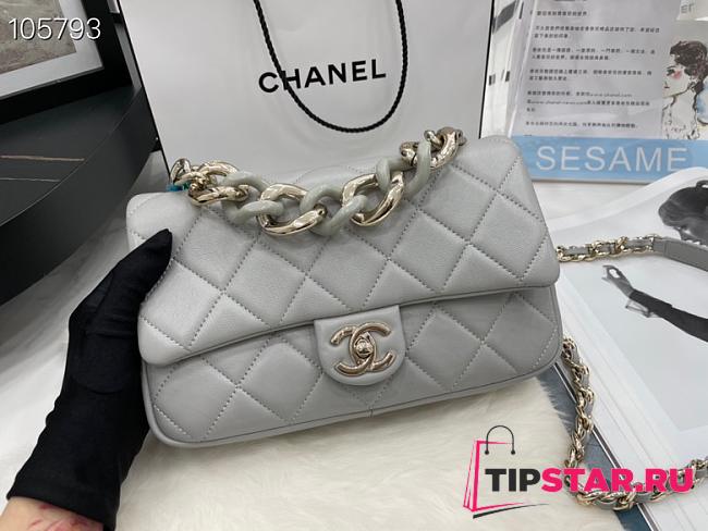 Chanel Small Flap Bag Large Chain Grey Lambskin AS1353 size 16x24x6 cm - 1