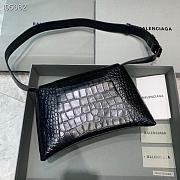 Balenciaga Hourglass crocodile leather shoulder bag in black 12801180 29cm - 6