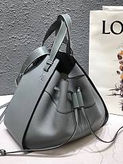 Loewe Small Hammock bag in classic calfskin Light Oat  001027 32x28x15cm - 4