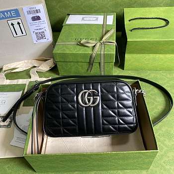 Gucci GG Marmont Small Shoulder Bag in Black - 447632 - 24x12x7cm