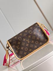 Louis Vuitton DIANE FUCHSIA - M46049 - 25×9×15cm - 2