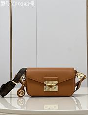 LV SWING BROWN - M20393 - 24x15x6cm - 1