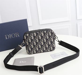 POUCH WITH SHOULDER STRAP Beige and Black Dior Oblique Jacquard - 2OBBC1 - 17x12.5x5cm