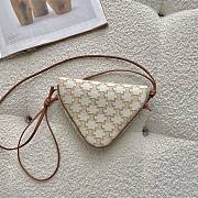 TRIANGLE BAG IN TRIOMPHE CANVAS WITH CELINE PRINT WHITE - 195902 - 2