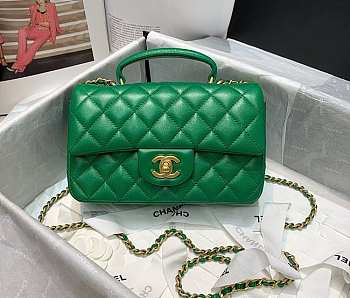 Chanel Grained Calfskin Top Handle Flap Bag Green 20 x 14 x 7cm