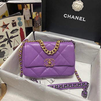 Chanel 19 handbag calfskin in purple - 26×16×9cm