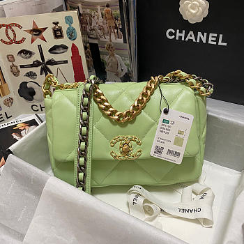 Chanel 19 handbag calfskin in green - 26×16×9cm