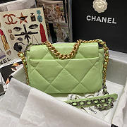 Chanel 19 handbag calfskin in green - 26×16×9cm - 6