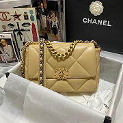 Chanel 19 handbag calfskin in yellow - 26×16×9cm - 1