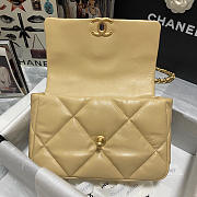 Chanel 19 handbag calfskin in yellow - 26×16×9cm - 3