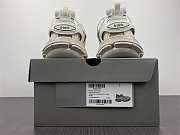 BALENCIAGA TRACK SNEAKER BEIGE - 542436 - 2