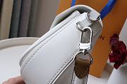 LV SWING BLANC - M20395 - 24x15x6cm - 5