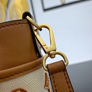 Louis Vuitton LV On My Side PM M59905 - 5