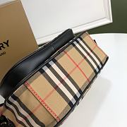 Burberry Vintage Check and Leather Crossbody Bag Archive Beige - 22.5×14.5×8cm - 4