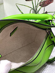 Loewe Puzzle bag in classic calfskin green - 18x12.5x8cm - 4