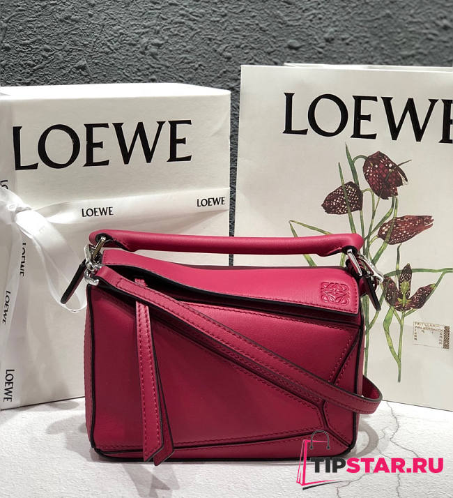 Loewe Puzzle bag in classic calfskin pink - 18x12.5x8cm - 1