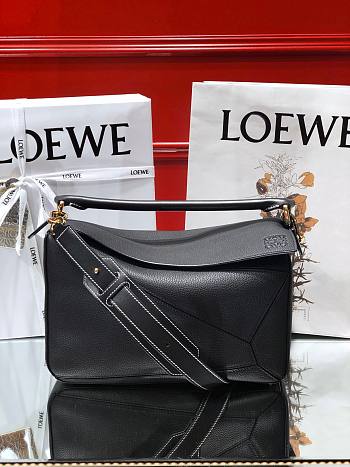 Loewe Puzzle bag in classic calfskin black - 18x12.5x8cm