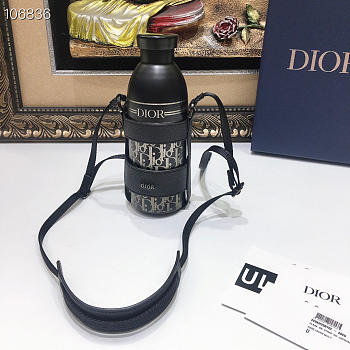 WATER BOTTLE Black Dior Vibe - HYI01G - 20x7cm