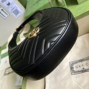 Gucci GG Marmont Half-Moon-Shaped Mini Bag Black 21.5x11x5 cm - 6
