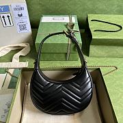 Gucci GG Marmont Half-Moon-Shaped Mini Bag Black 21.5x11x5 cm - 4