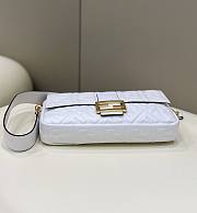 Fendi Baguette Large White Leather Bag 33x18x5.5cm - 6