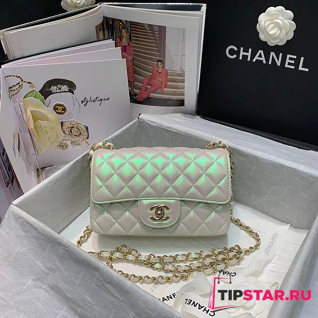 Chanel Classic flap bag iridescent in white & gold metal 20cm - 1