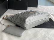 Chanel 22 Large Handbag Grey Calfskin AS3262 Size 48x45x10 cm - 3