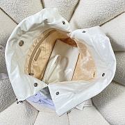 Chanel 22 Small Handbag White Calfskin AS3260 Size 35x37x7 cm - 4