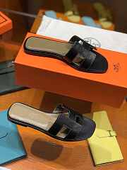 Hermes Slippers Black - 2