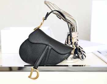 Dior Mini Saddle Bag Black Grained Leather M0447 Size 21x18x5cm
