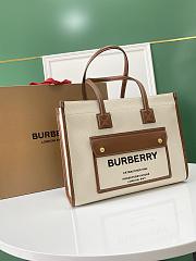 Burberry Two-tone Small Freya Tote Natural/Tan Size 33cm - 3