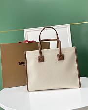 Burberry Two-tone Small Freya Tote Natural/Tan Size 33cm - 4