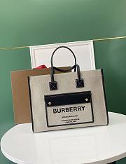 Burberry Two-tone Medium Freya Tote Black Size 40cm - 1