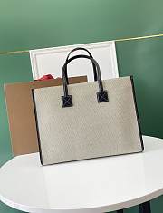 Burberry Two-tone Medium Freya Tote Black Size 40cm - 3