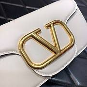 Valentino Locò Small Shoulder Bag In White Calfskin 20x11x5 cm - 6