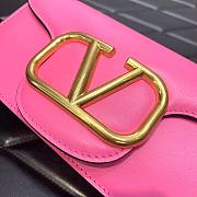 Valentino Locò Small Shoulder Bag In Pink Calfskin 20x11x5 cm - 5